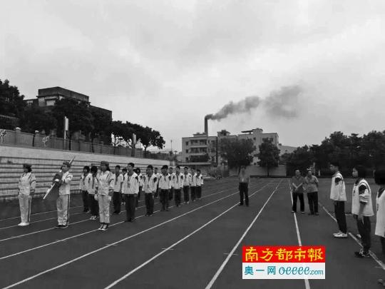 mk(中国)一站式服务官方网站黑烟突袭中学 东莞橡塑公司称或为雾霾